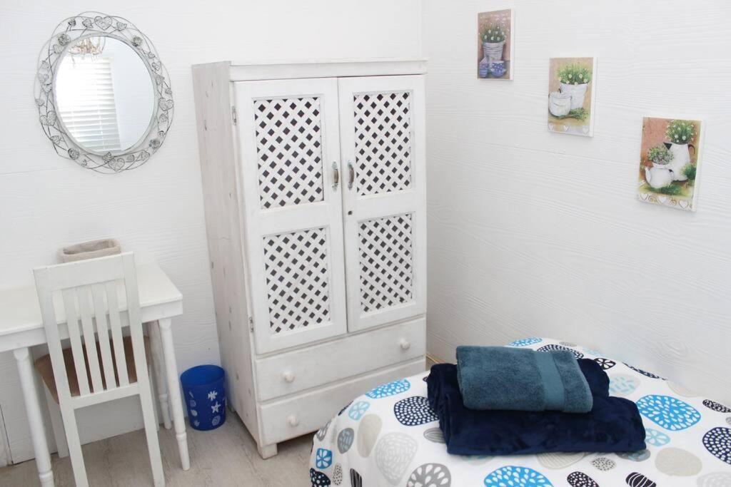 Baby Whale Bliss - Beachfront House ويستاند المظهر الخارجي الصورة
